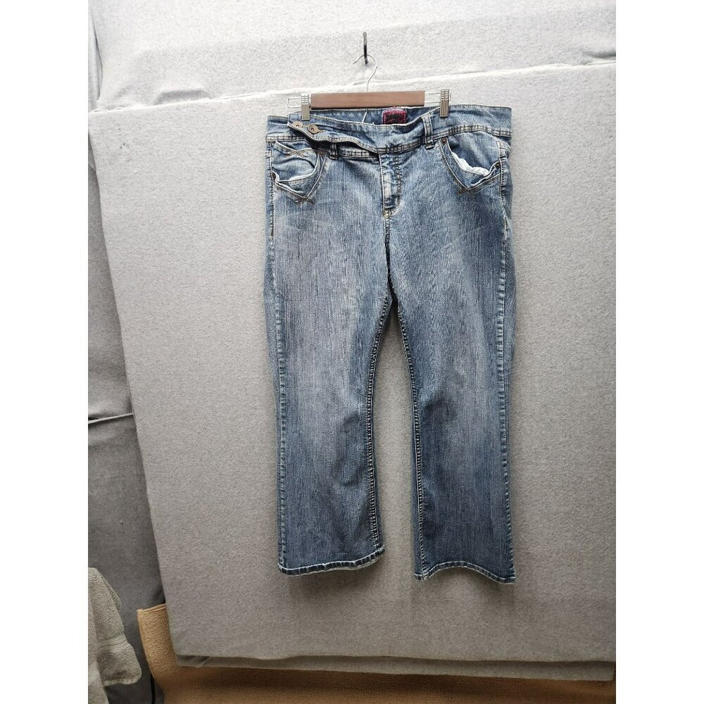 Trendy Womens Denim Jeans 24R Casual Wear Bootcut Blue